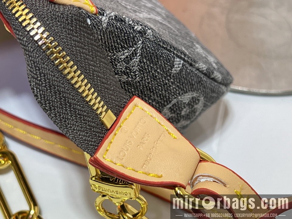 1:1 Louis Vuitton Bags Pochette Acc M13404 22x13x4cm ss3