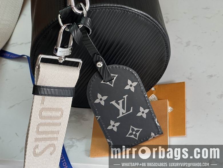 1:1 Louis Vuitton Bags m23092 33X17X17cm WP