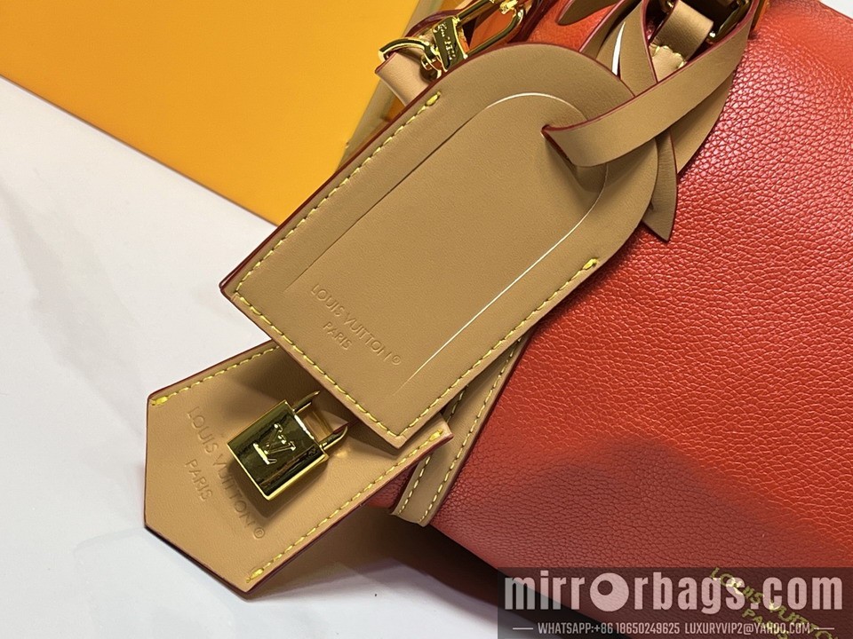 1:1 Louis Vuitton Bags M13667 25x15x18cm ss4