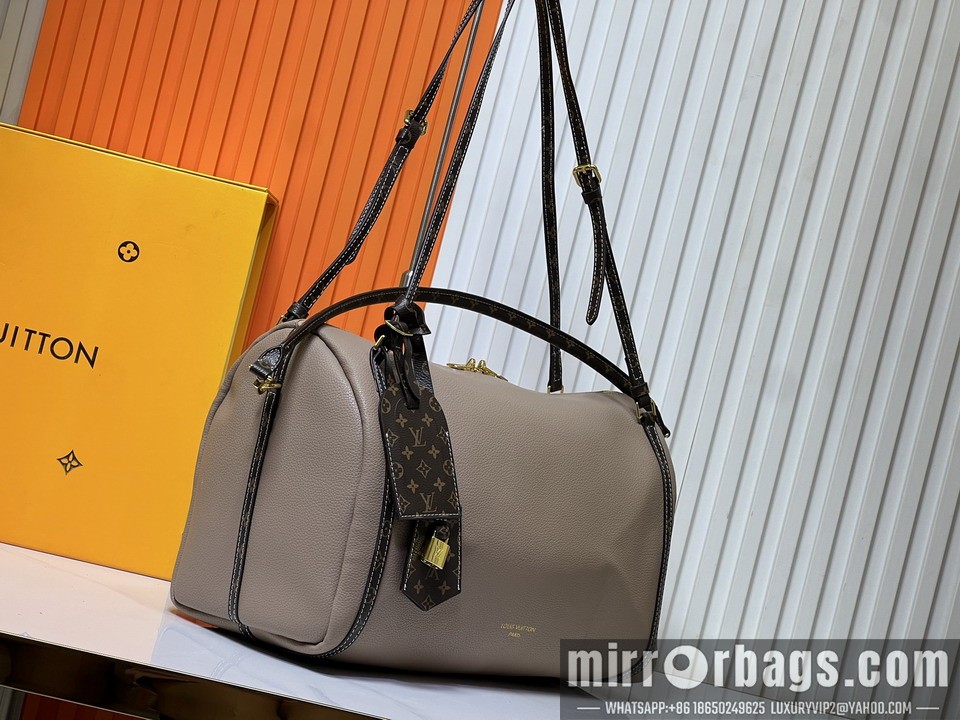 1:1 Louis Vuitton Bags M13668 40x20x25cm ss