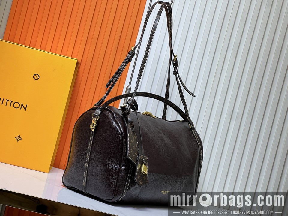 1:1 Louis Vuitton Bags M13668 40x20x25cm ss1