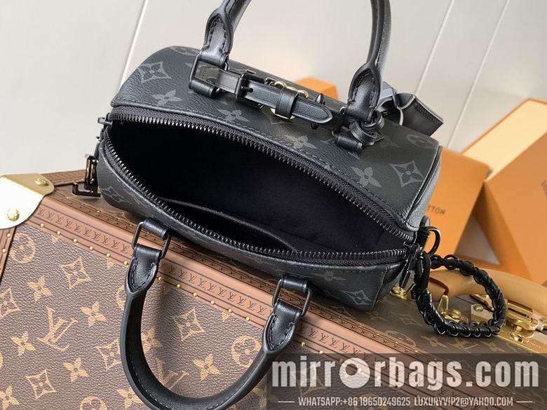 1:1 Louis Vuitton Bags M24606 18X12.5X11cm WP