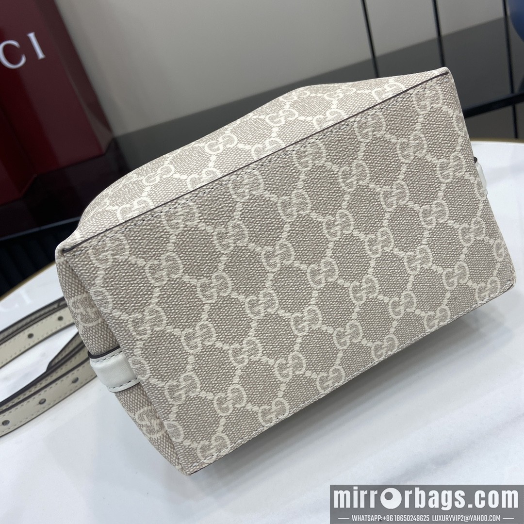 Gucci Bags 815118 19X18X11cm