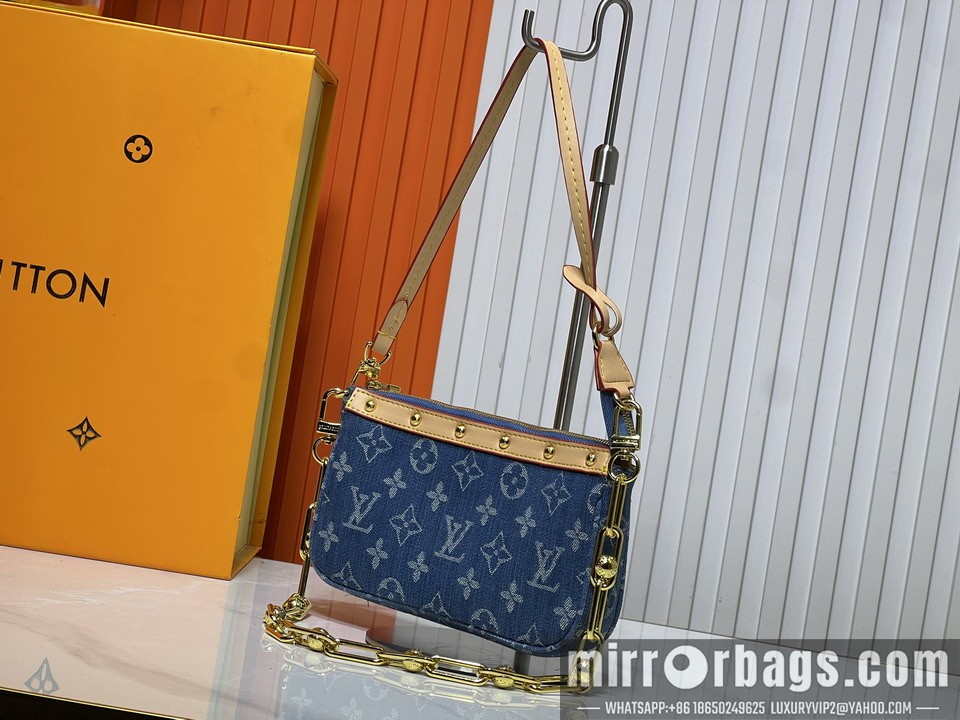 1:1 Louis Vuitton Bags Pochette Acc M13404 22x13x4cm ss2