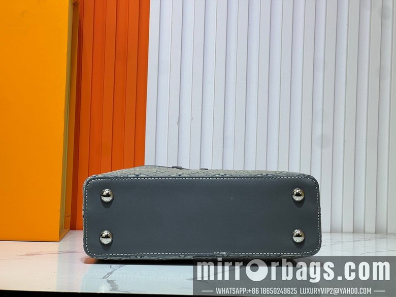 1:1 Louis Vuitton Bags Cap M59939 27x17.3x9cm ss