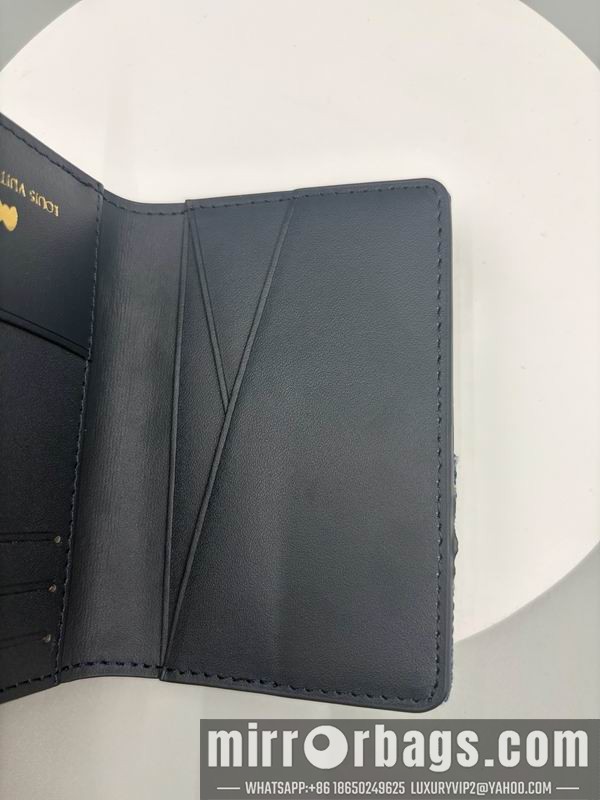 1:1 Louis Vuitton Bags M81015 8x11x1cm ZC 2色
