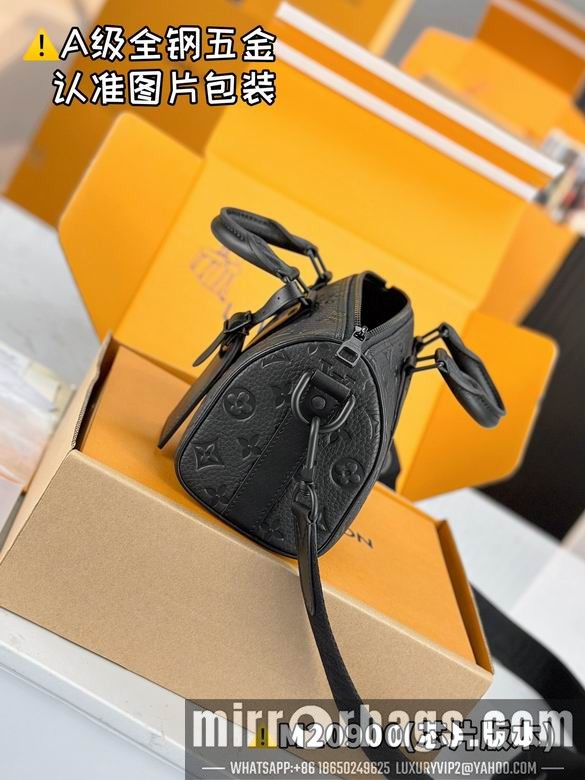 1:1 Louis Vuitton Bags M20900 15X11X25cm WP
