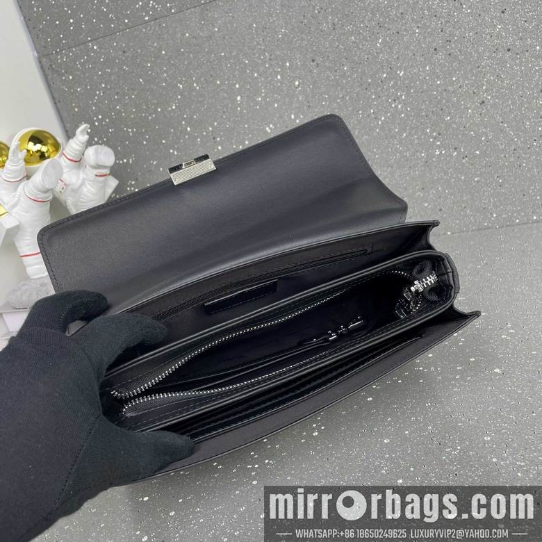 1:1 Louis Vuitton Bags 028-4 26X17X6cm WP