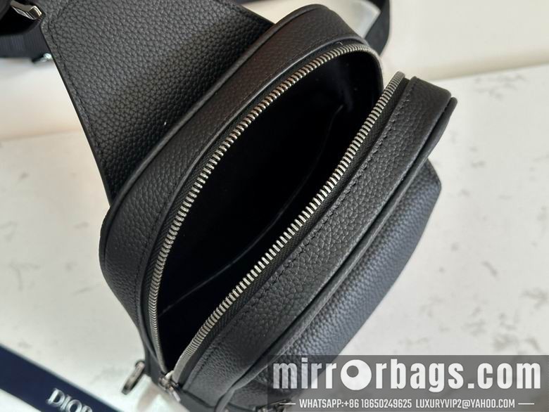1:1 Louis Vuitton Bags 93915 17X26X8cm WP 2colour