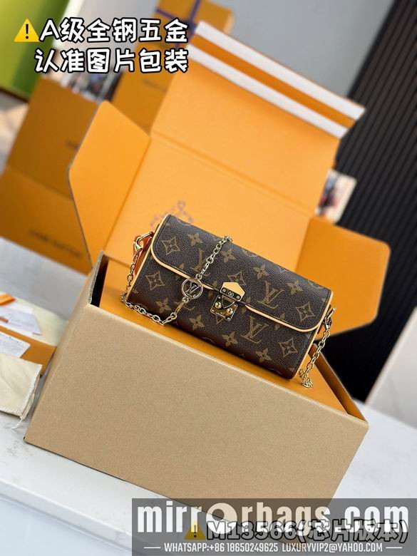1:1 Louis Vuitton Bags M13566 11X6X20.5cm WP