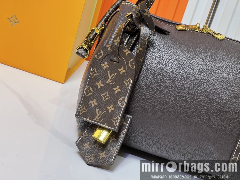 1:1 Louis Vuitton Bags M13667 25x15x18cm ss2