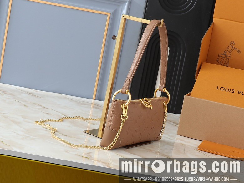 1:1 Louis Vuitton Bags Sevres M12174 25x13x5cm ss5