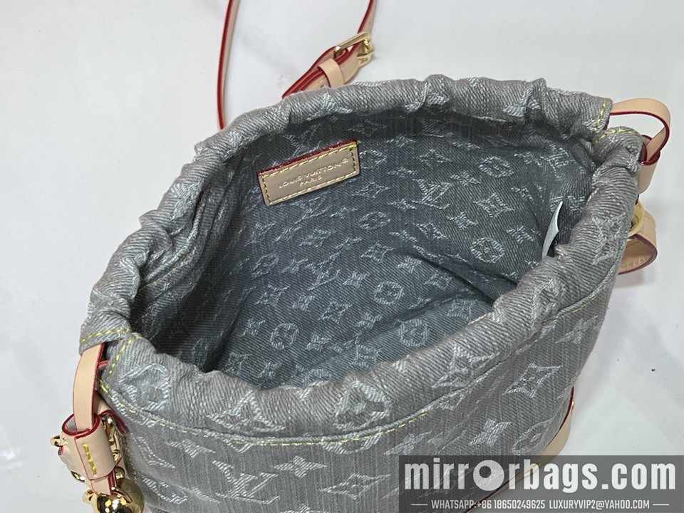 1:1 Louis Vuitton Bags M83043 18x20cm ss2
