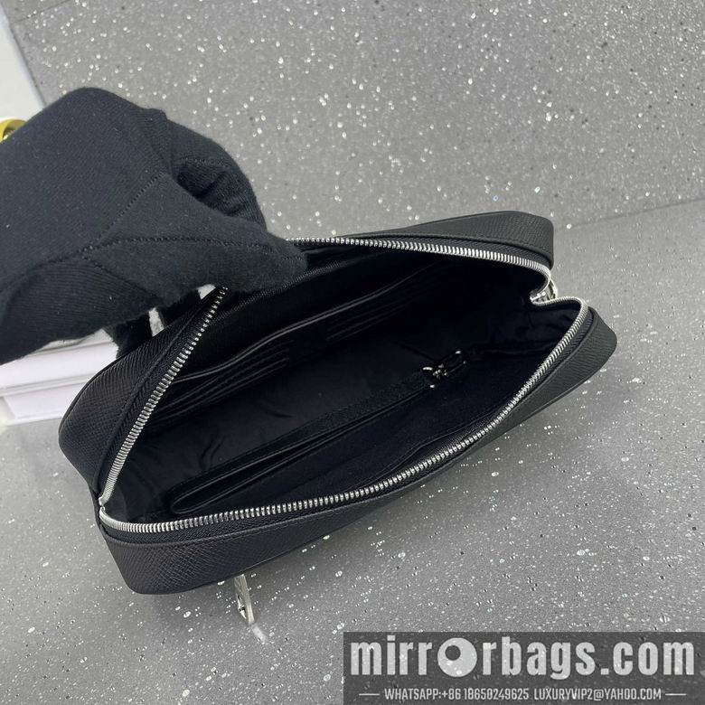 1:1 Louis Vuitton Bags 2502905-4 25X16X5.5cm WP