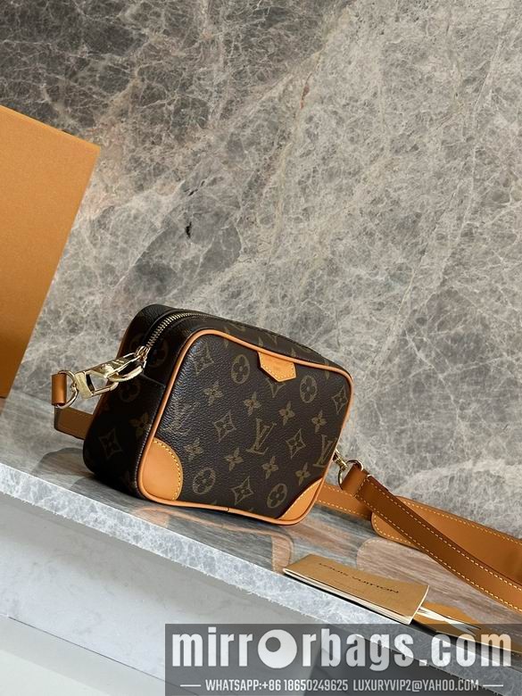 1:1 Louis Vuitton Bags M14058 13X6.5X20cm WP