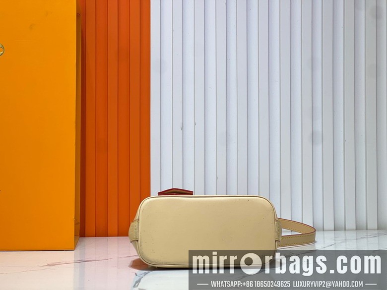 1:1 Louis Vuitton Bags Alma M82717 18x12x8cm ss2.