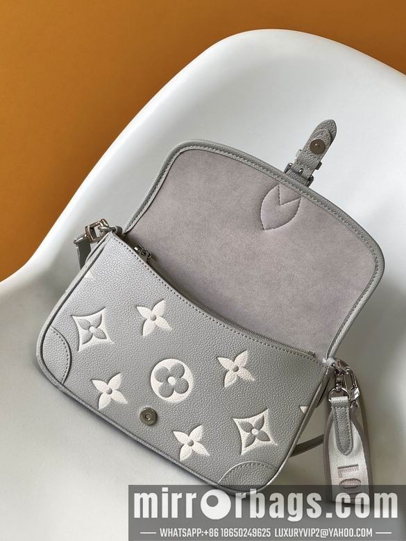 1:1 Louis Vuitton Bags M14214 23X16X8.5cm WP