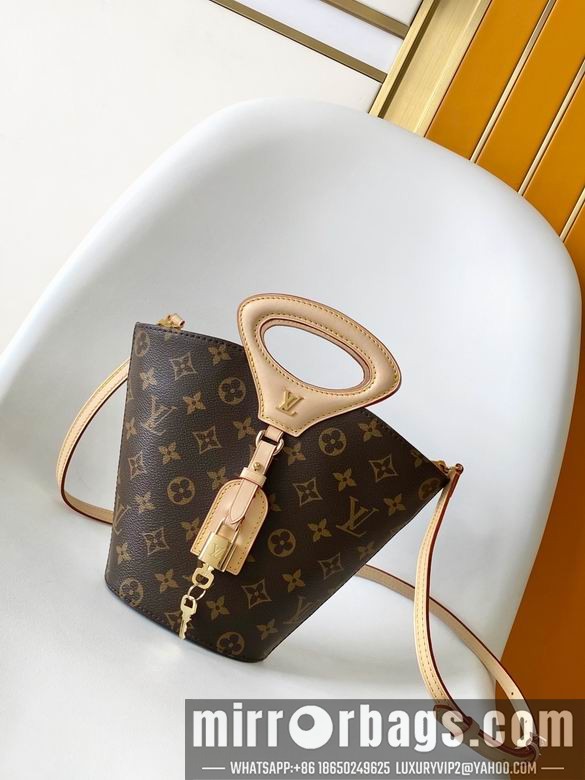 1:1 Louis Vuitton Bags M14680 12X18X7cm WP