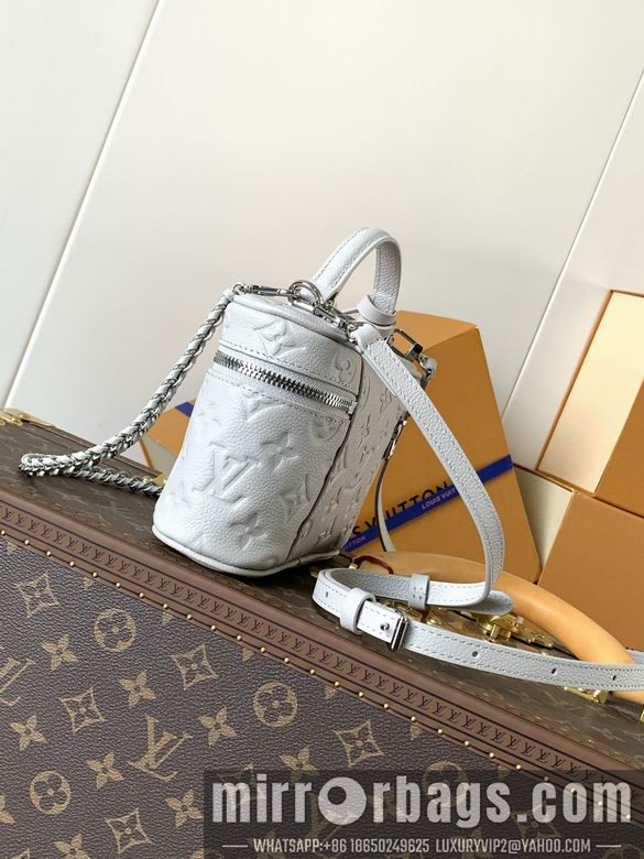 1:1 Louis Vuitton Bags M13593 11.5X6.5X19cm WP