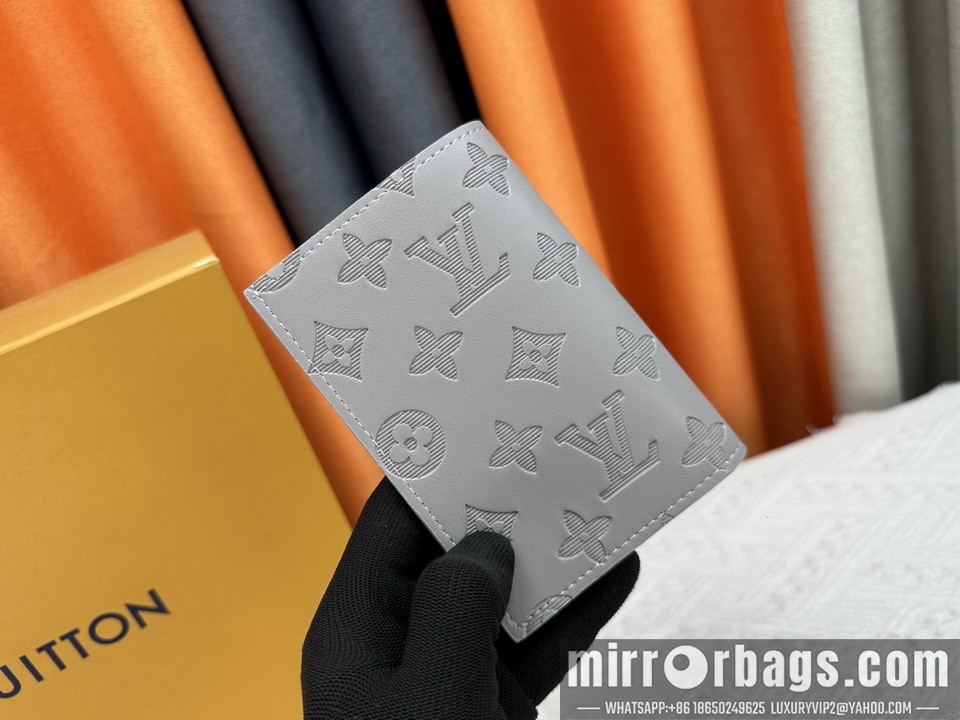 1:1 Louis Vuitton Bags M64502 10x14x2.5cm ss3