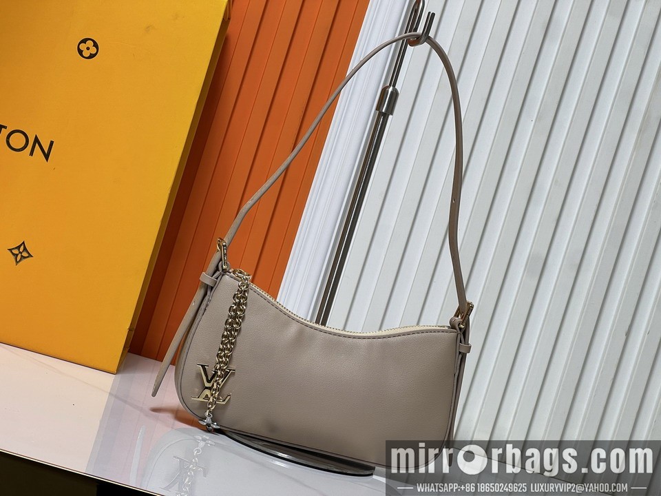 1:1 Louis Vuitton Bags Liv chette 25784 23x10x4cm ss2