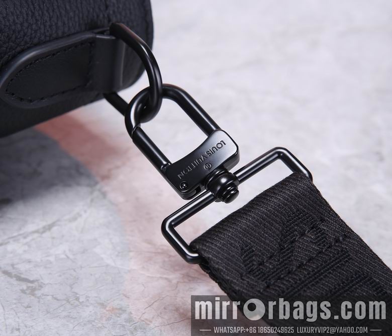 1:1 Louis Vuitton Bags M58479 34X39X11cm WP