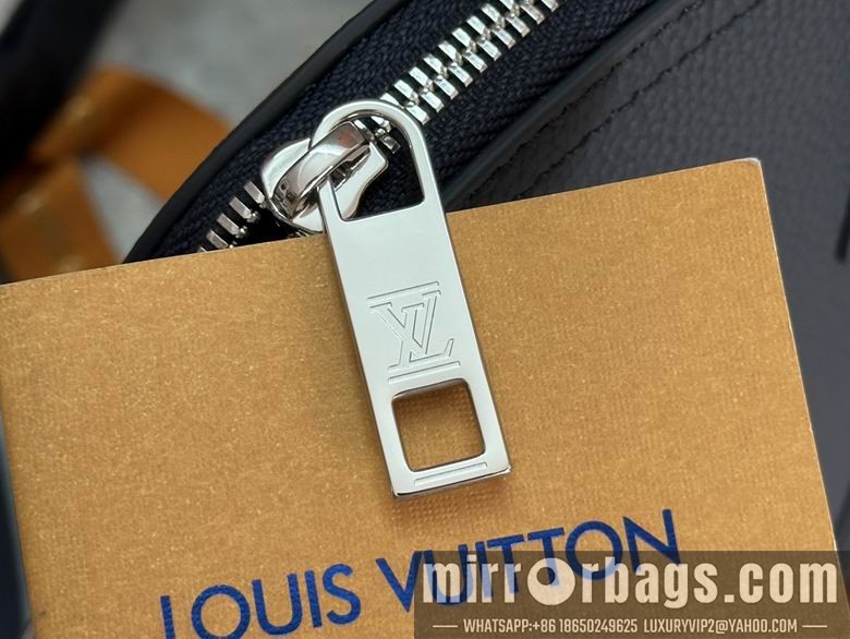 1:1 Louis Vuitton Bags M21440 39X29X7cm WP