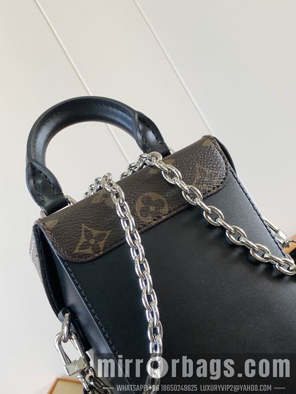1:1 Louis Vuitton Bags M12362 17.6X6X12.5cm WP