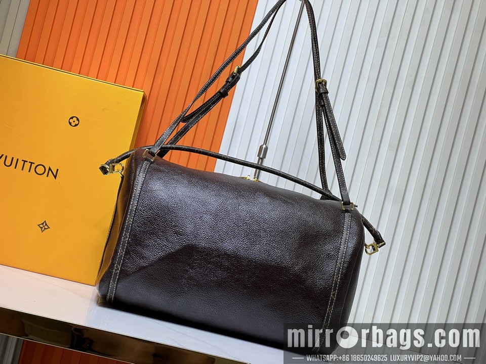 1:1 Louis Vuitton Bags M13668 40x20x25cm ss1