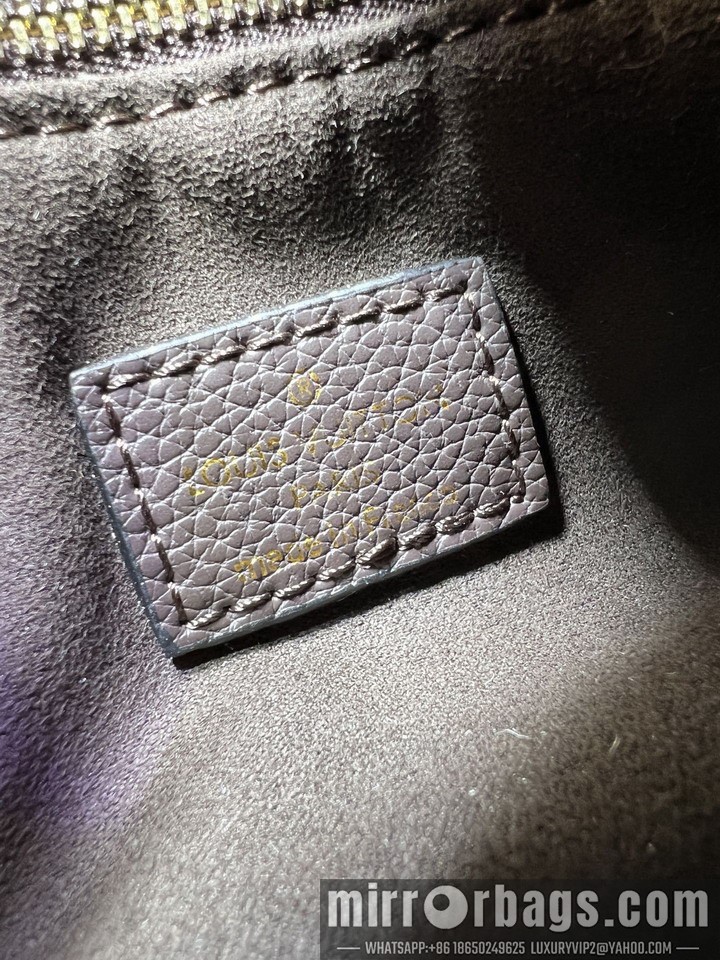 1:1 Louis Vuitton Bags M13667 25x15x18cm ss2