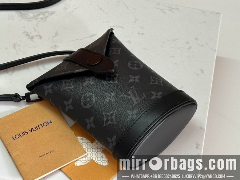 1:1 Louis Vuitton Bags M11613 12.5X18X8.5cm WP
