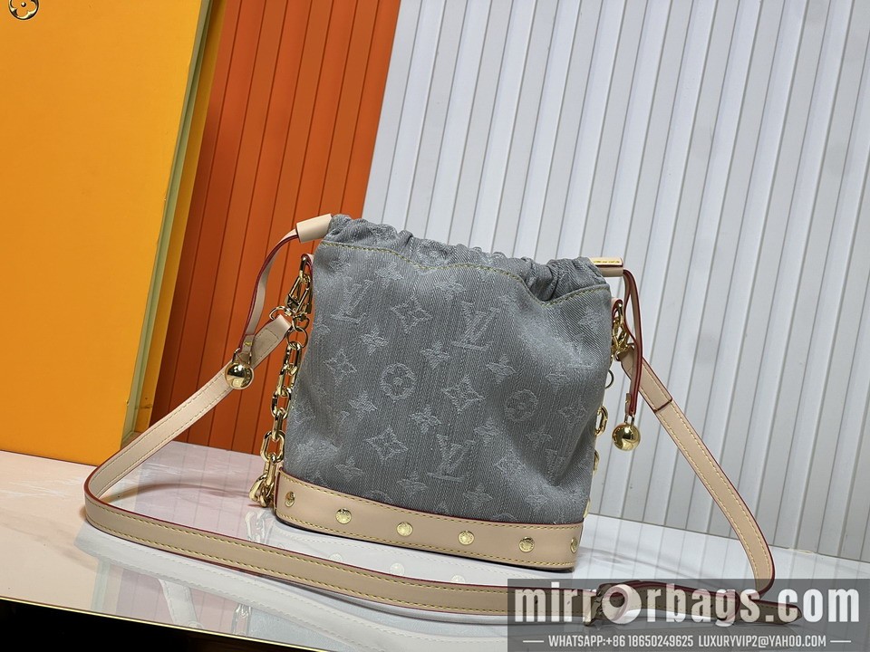1:1 Louis Vuitton Bags M83043 18x20cm ss2