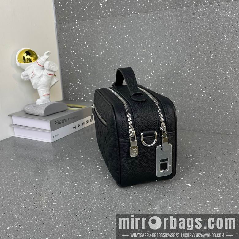 1:1 Louis Vuitton Bags 126-3 25X15X10cm WP 2colour