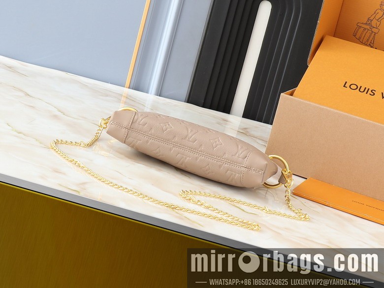 1:1 Louis Vuitton Bags Sevres M12174 25x13x5cm ss3