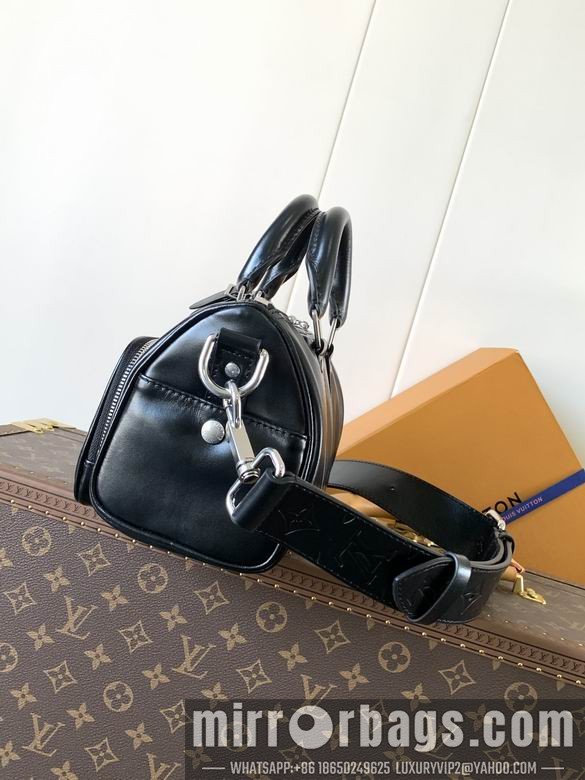1:1 Louis Vuitton Bags M13988 15X11X25cm WP