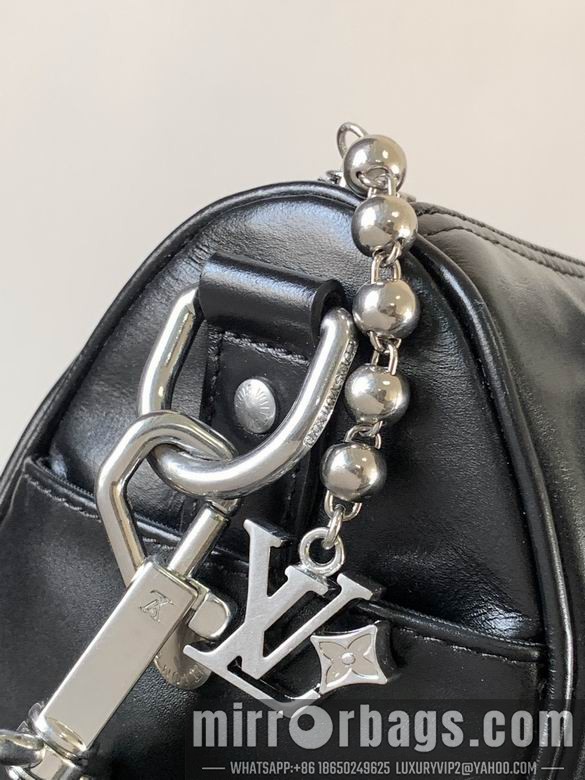 1:1 Louis Vuitton Bags M13988 15X11X25cm WP