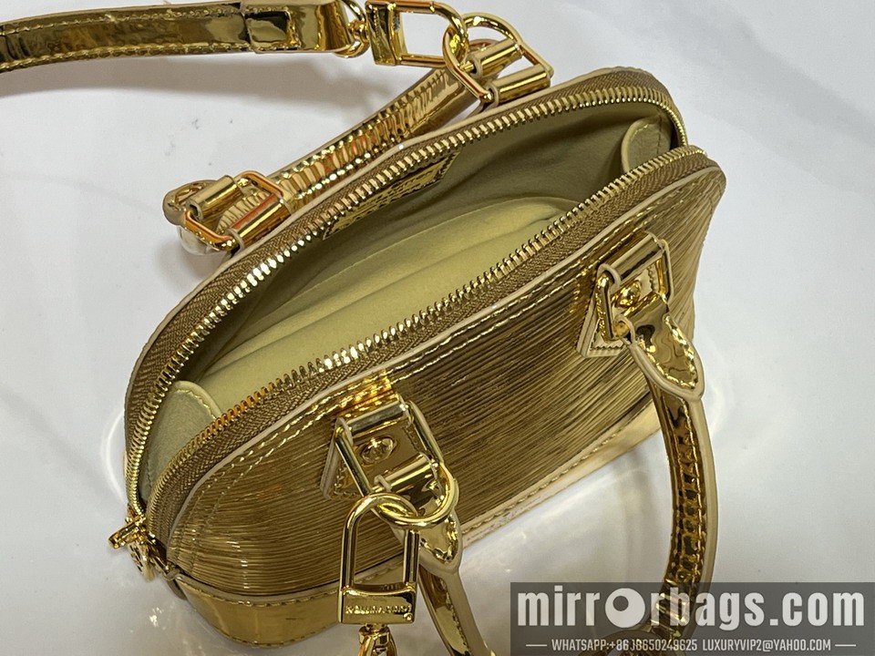 1:1 Louis Vuitton Bags M82717 18x12x8cm ss5