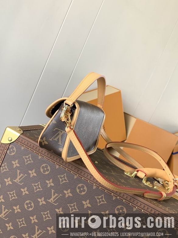 1:1 Louis Vuitton Bags M83566 19X10.5X6cm WP