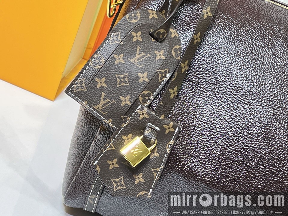 1:1 Louis Vuitton Bags M13668 40x20x25cm ss1
