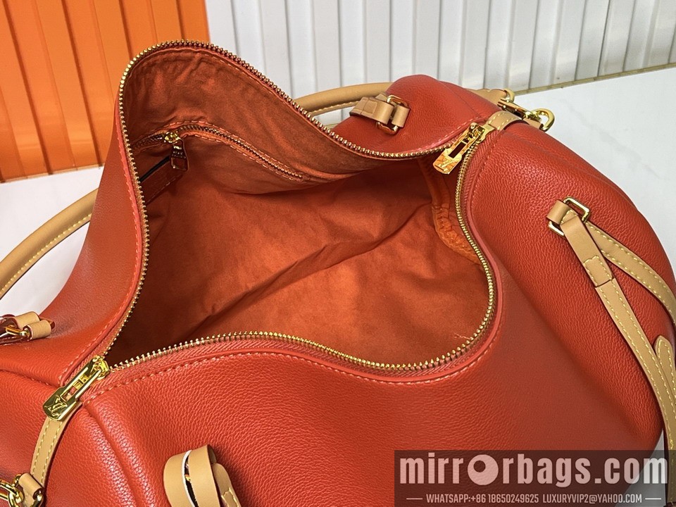 1:1 Louis Vuitton Bags M13668 40x20x25cm ss4
