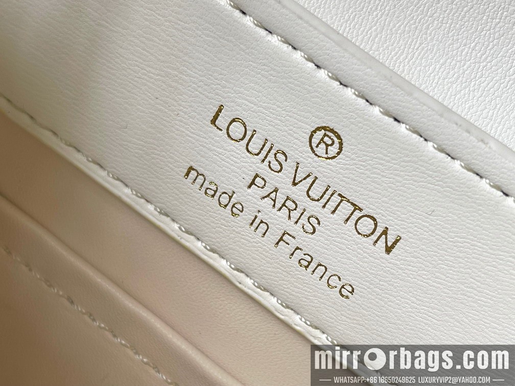 1:1 Louis Vuitton Bags Cap M25886 21x14x8cm ss