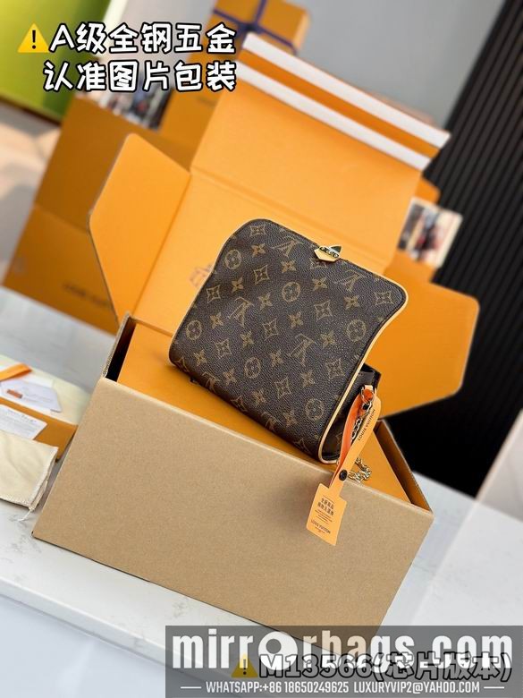 1:1 Louis Vuitton Bags M13566 11X6X20.5cm WP