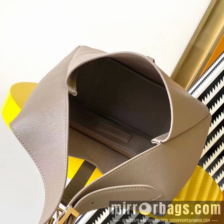 YSL Bags YSL 713938 22x22x10cm 8D