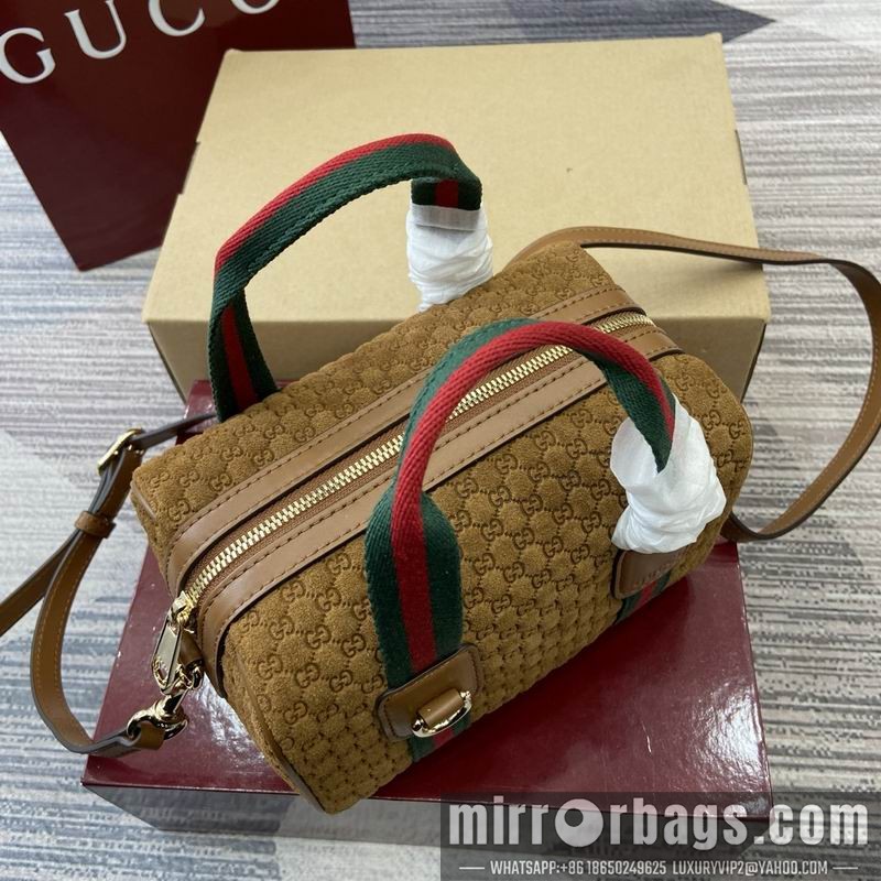 Gucci Bags 859975 20x13x13cm MP3