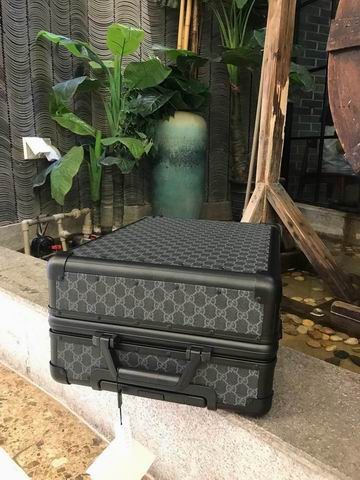 Gucci Bags LL8320