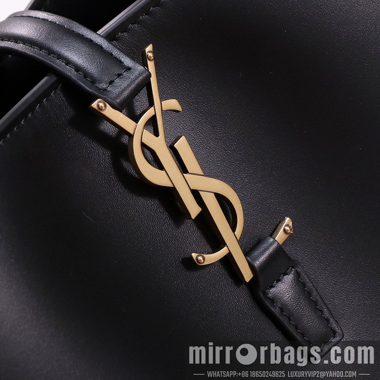 YSL Bags YSL 749036 17x20x13cm 8D2