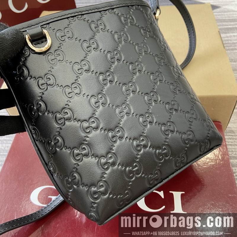 Gucci Bags 847090 15x18x8cm MP 3色