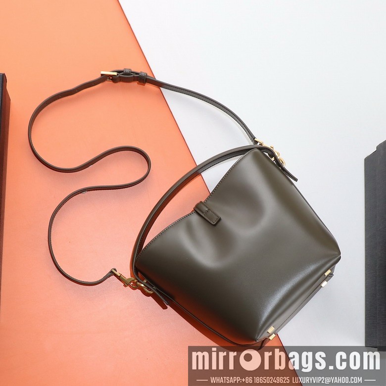 YSL Bags YSL 749036 17x20x13cm 8D4