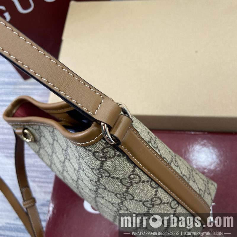 Gucci Bags 847090 15x18x8cm MP 2色