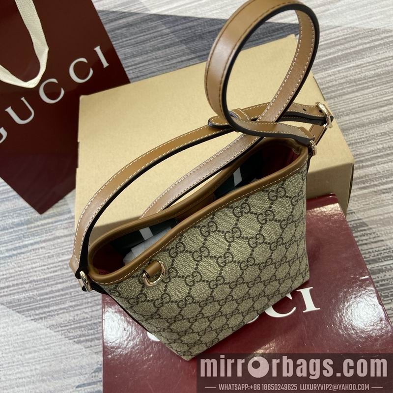 Gucci Bags 847090 15x18x8cm MP 2色